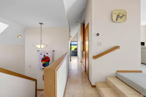 Entry Way - 21514 Heron Dr, Bodega Bay, CA 94923 photo 4 of 8