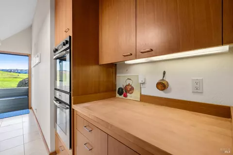 Kitchen - 21514 Heron Dr, Bodega Bay, CA 94923 photo 1 of 4