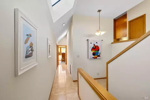 Entry Way - 21514 Heron Dr, Bodega Bay, CA 94923 photo 5 of 8