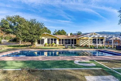 88 Bonnie Way, Glen Ellen, CA 95442