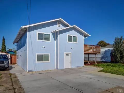 1639 Lemon St, Vallejo, CA 94590 photo 2