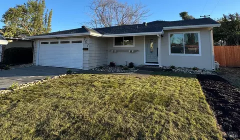 767 Del Mar St, Fairfield, CA 94533