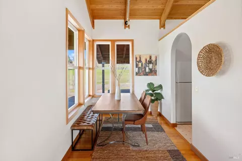Dining - 1680 Estee Ave, Napa, CA 94558 photo 1 of 4