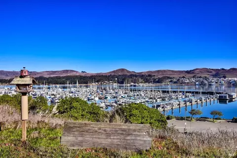 1936 Bay Flat Rd, Bodega Bay, CA 94923