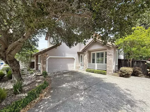 414 Maria Dr, Petaluma, CA 94954