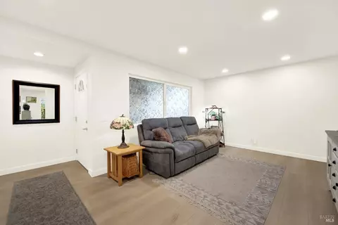 1012 Nightingale Dr, Fairfield, CA 94533 photo 18