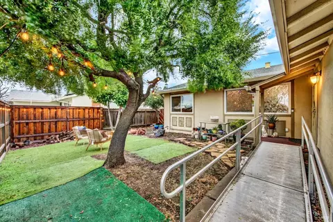 1012 Nightingale Dr, Fairfield, CA 94533 photo 13