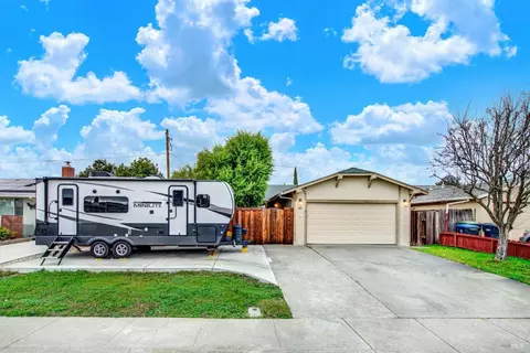 1012 Nightingale Dr, Fairfield, CA 94533