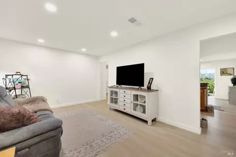 1012 Nightingale Dr, Fairfield, CA 94533 photo 16