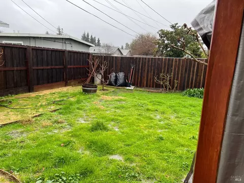 2206 Nottingham Dr, Fairfield, CA 94533 photo 13