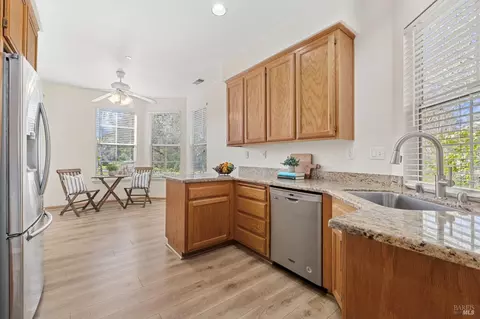 775 Dizzy Gillespie Way, Windsor, CA 95492 photo 3