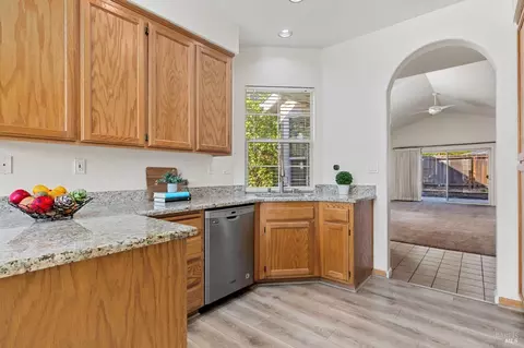 775 Dizzy Gillespie Way, Windsor, CA 95492 photo 9