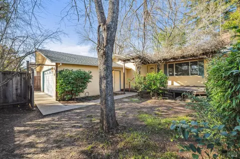 141 Northside Ave, Sonoma, CA 95476