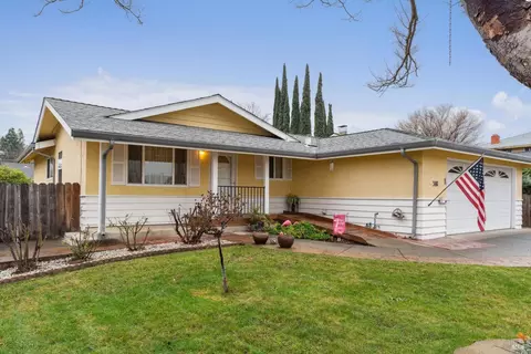 381 Tulip St, Fairfield, CA 94533