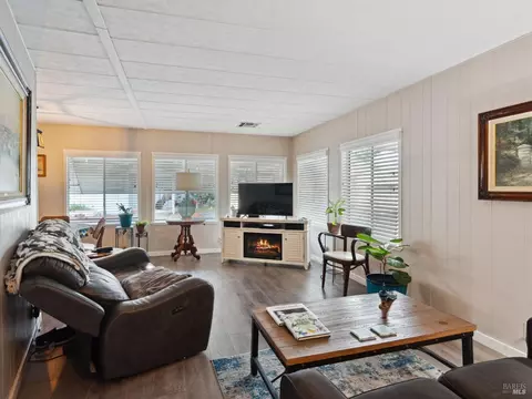 460 E Gobbi St #5, Ukiah, CA 95482