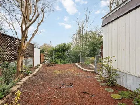 460 E Gobbi St #5, Ukiah, CA 95482 photo 16