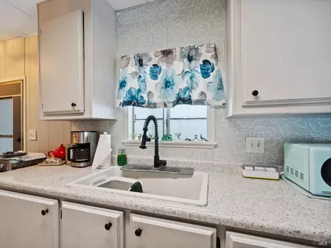 460 E Gobbi St #5, Ukiah, CA 95482 photo 11