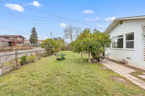 104 Windsor Palms Dr, Windsor, CA 95492 photo 3