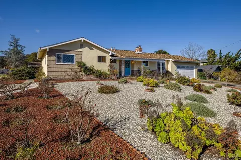 1401 Cambridge St, Novato, CA 94947