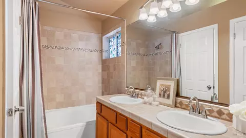 395 Bald Eagle Dr, Vacaville, CA 95688 photo 23