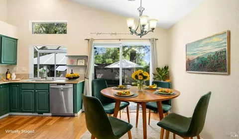 395 Bald Eagle Dr, Vacaville, CA 95688 photo 8