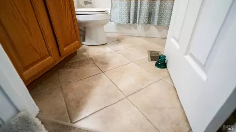 395 Bald Eagle Dr, Vacaville, CA 95688 photo 17