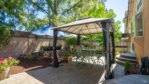 395 Bald Eagle Dr, Vacaville, CA 95688 photo 25