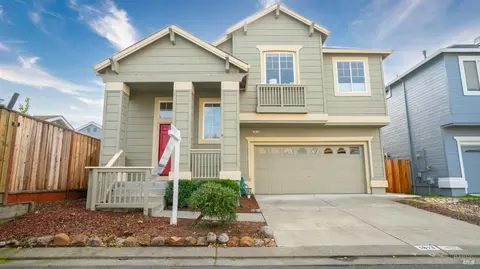 1813 Flint Pl, Petaluma, CA 94954