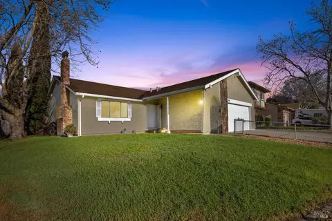 558 E Wigeon Way, Suisun City, CA 94585