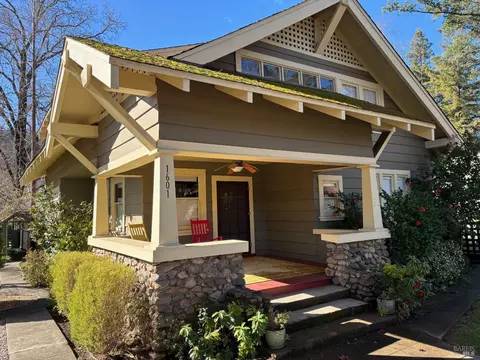 1601 Cedar St, Calistoga, CA 94515