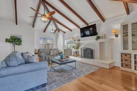 Living - 524 Montecito Blvd, Napa, CA 94559 photo 1 of 5