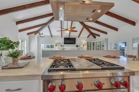 Kitchen - 524 Montecito Blvd, Napa, CA 94559 photo 6 of 9