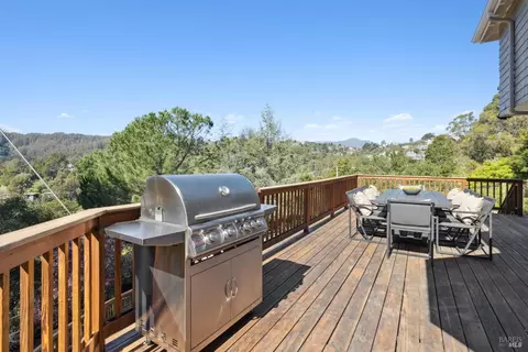 Exterior - 431 Wellesley Ave, Mill Valley, CA 94941 photo 10 of 14