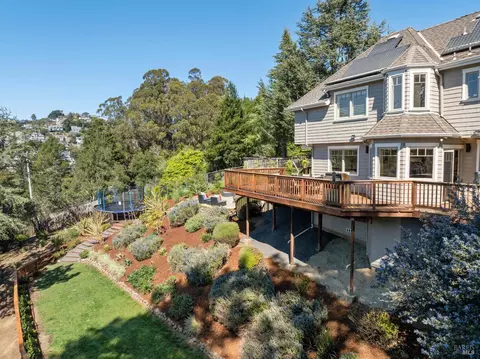 Exterior - 431 Wellesley Ave, Mill Valley, CA 94941 photo 1 of 14
