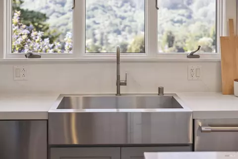 Kitchen - 431 Wellesley Ave, Mill Valley, CA 94941 photo 5 of 16