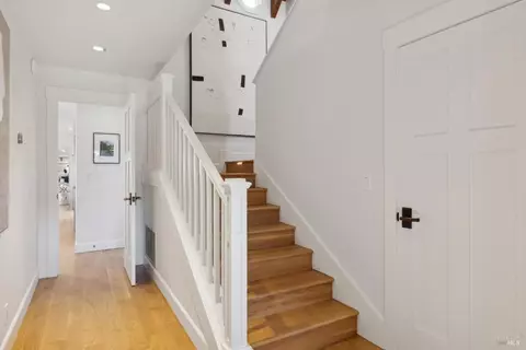 Entry Way - 431 Wellesley Ave, Mill Valley, CA 94941 photo 2 of 3