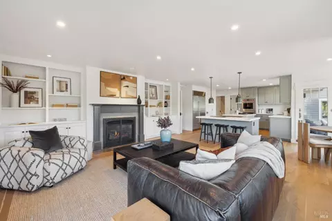 Living - 431 Wellesley Ave, Mill Valley, CA 94941 photo 10 of 13