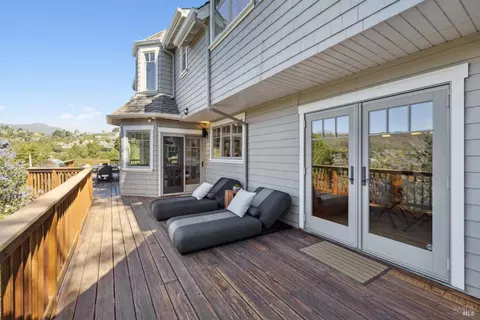 Exterior - 431 Wellesley Ave, Mill Valley, CA 94941 photo 5 of 14