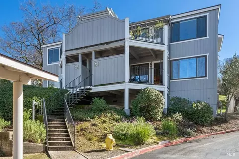 63 Scottsdale Way, Novato, CA 94947