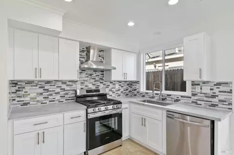 264 Exposition Dr, Vallejo, CA 94589 photo 10