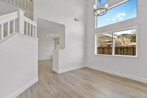 264 Exposition Dr, Vallejo, CA 94589 photo 7