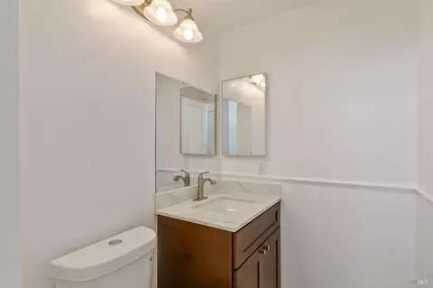 264 Exposition Dr, Vallejo, CA 94589 photo 12