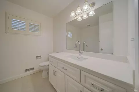 4715 Georgia St, Vallejo, CA 94591 photo 14