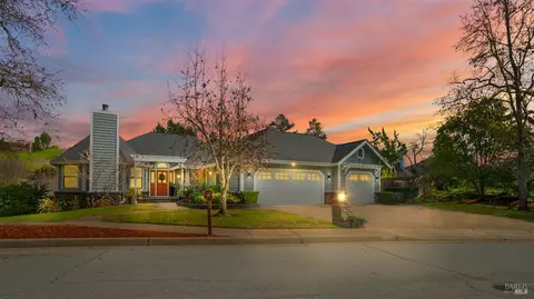 1200 7th St, Novato, CA 94945
