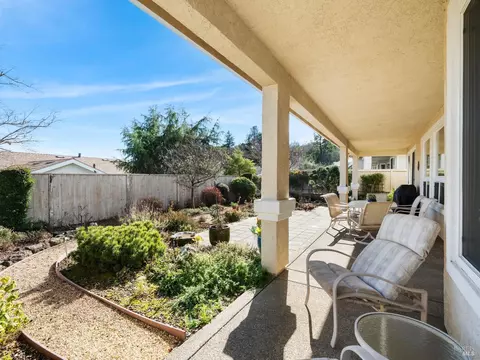 208 Creekside St, Cloverdale, CA 95425 photo 33
