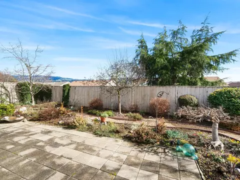 208 Creekside St, Cloverdale, CA 95425 photo 35