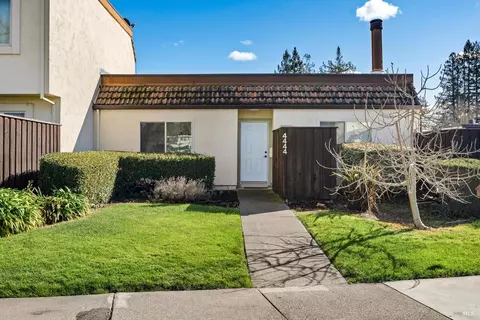 4444 Culebra Ave, Santa Rosa, CA 95409
