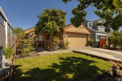 689 Powderhorn Ave, Santa Rosa, CA 95407