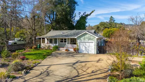 118 University St, Cloverdale, CA 95425