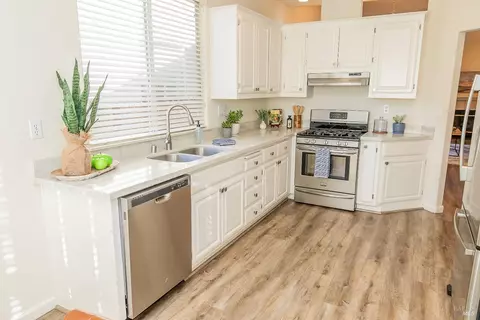 2096 Devonshire Dr, Napa, CA 94558 photo 13